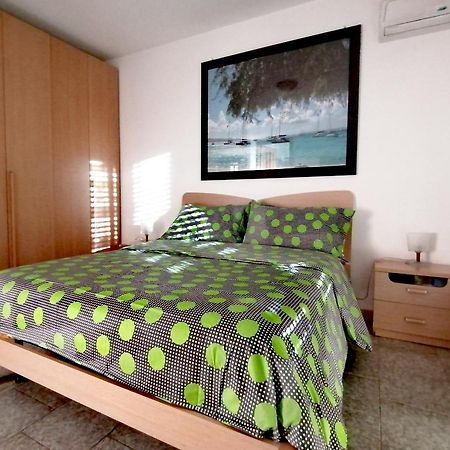 Affitti Brevi- Mediterraneo Crotone Exterior photo